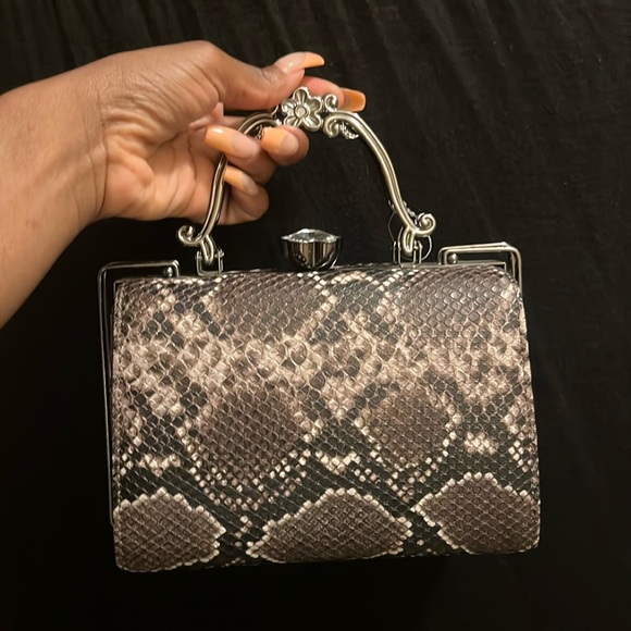 Bella Collection Printed Bag - Picture 2 of 7